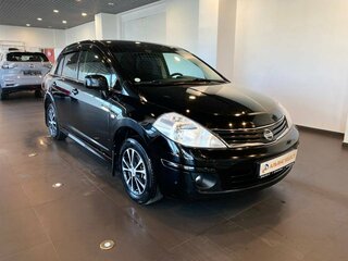 2013 Nissan Tiida I Рестайлинг, чёрный, 740000 рублей, вид 1