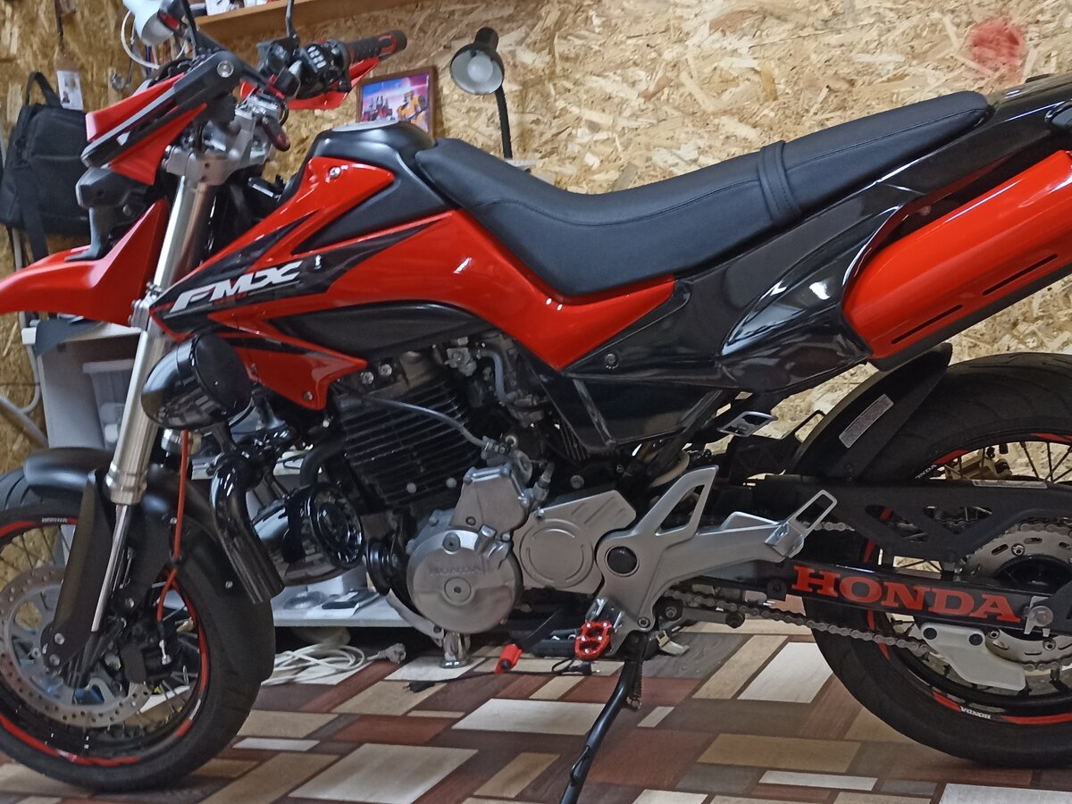 Honda FMX 650 Custom
