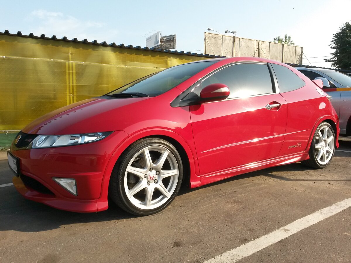 Купить б/у Honda Civic Type R VIII Рестайлинг 2.0 MT (201 л.с.) бензин ...