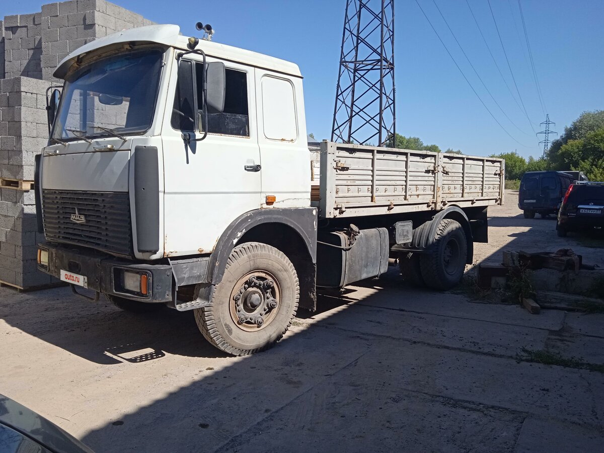 Купить б/у МАЗ 5337 дизель механика в Новочебоксарске: серый бортовой ...