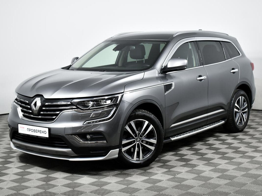 Купить б/у Renault Kaptur I 2.0 AT (143 л.с.) 4WD бензин автомат в Москве: белый