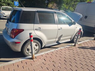 2004 Scion xA, серый, 400000 рублей, вид 5