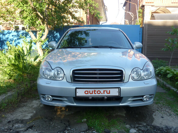 2011 Hyundai Sonata ТагАЗ IV (EF) Рестайлинг, серебристый - вид 2