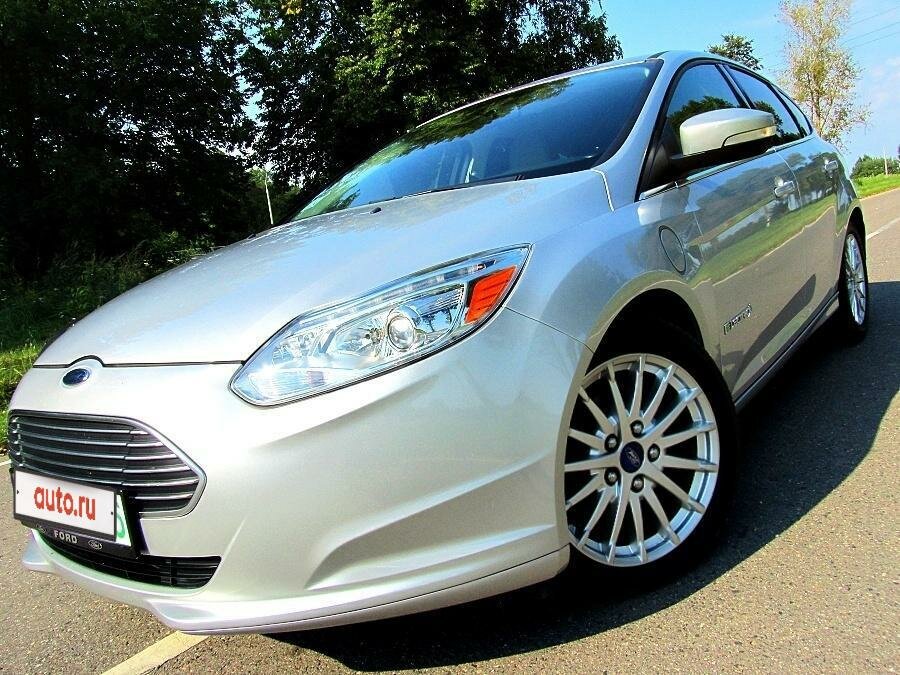 Купить б/у Ford Focus III Electric Electro AT (107.0 кВт) электро ...