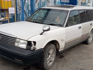 1993 Toyota Crown IX (S140), белый, 290000 рублей, вид 1