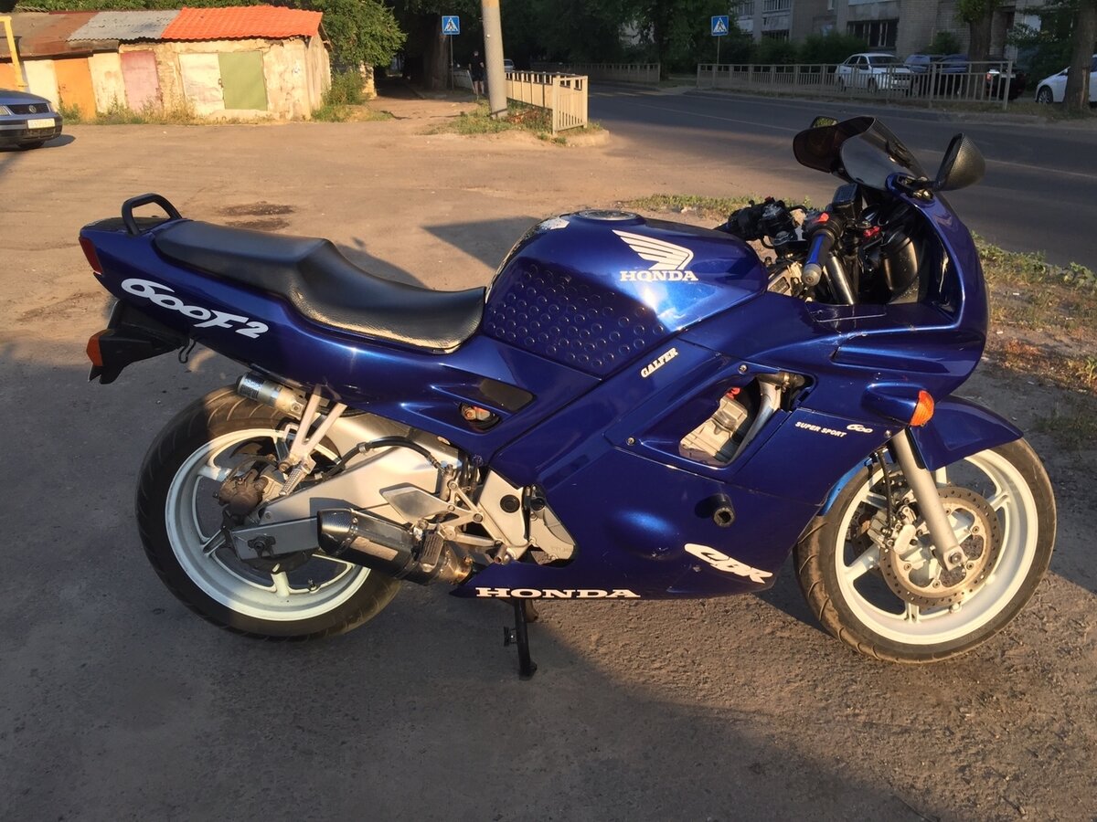 Хонда 600 кубов синий