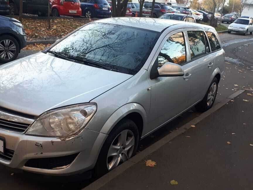 Опель астра серебристый