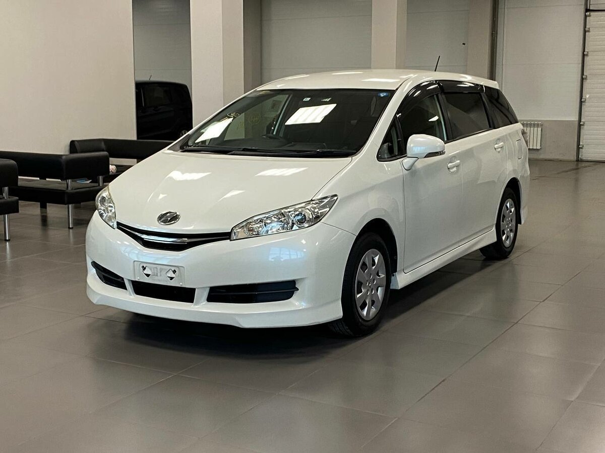 Toyota Wish 2015 салон