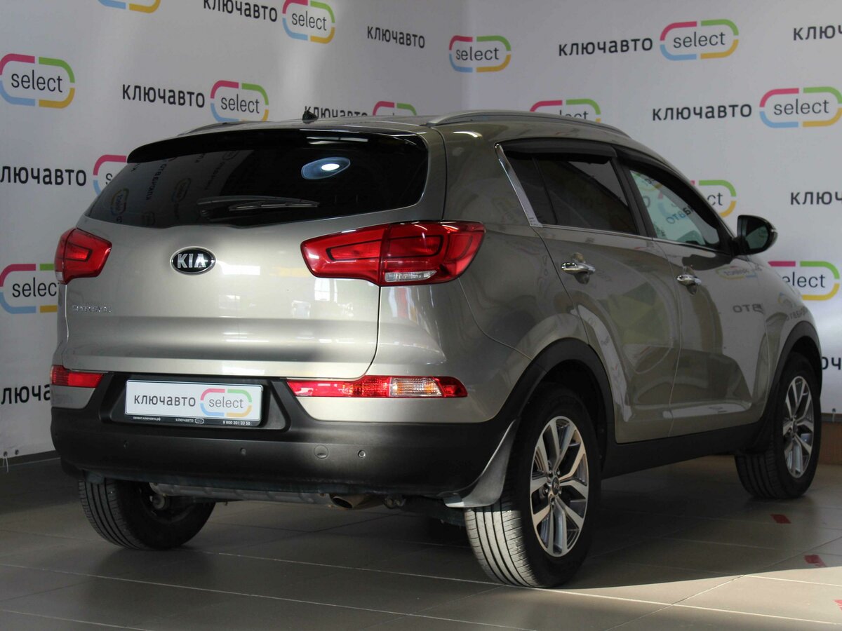 Kia Sportage III Рестайлинг серебристый