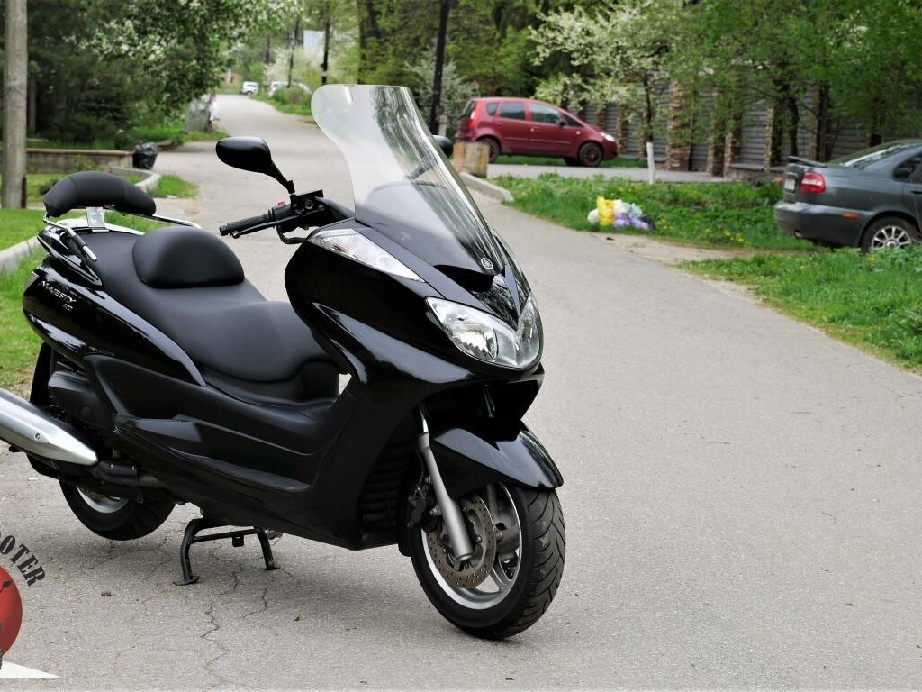 Yamaha Majesty 296