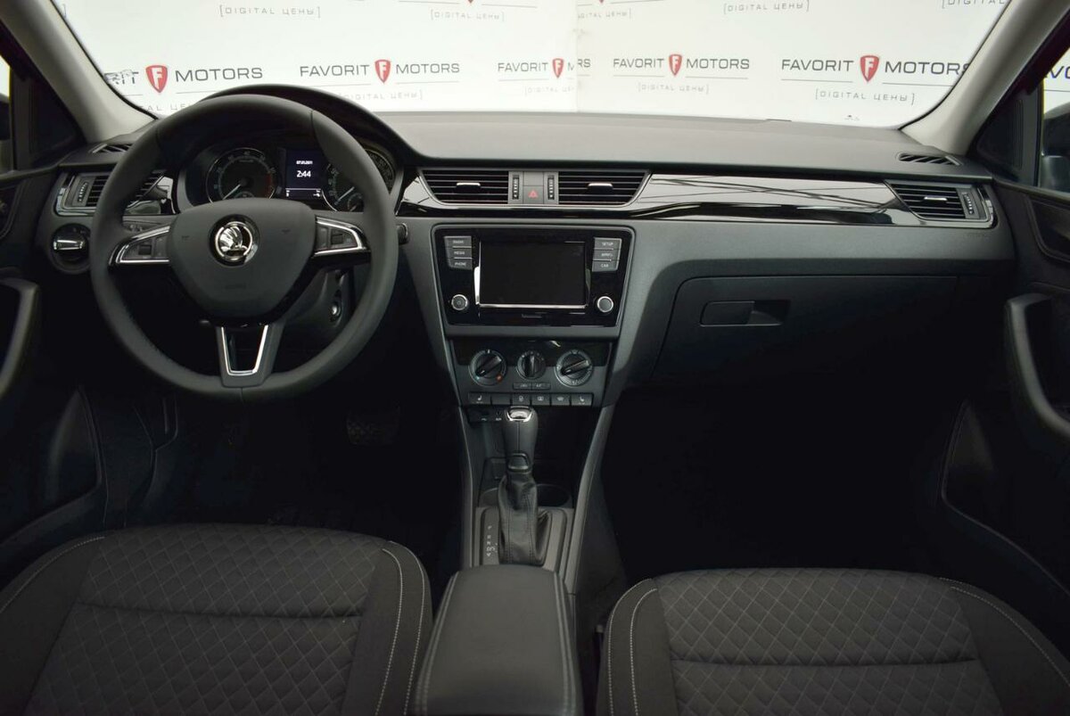 Комплектация актив шкода октавия а7 2019 года что входит - фото