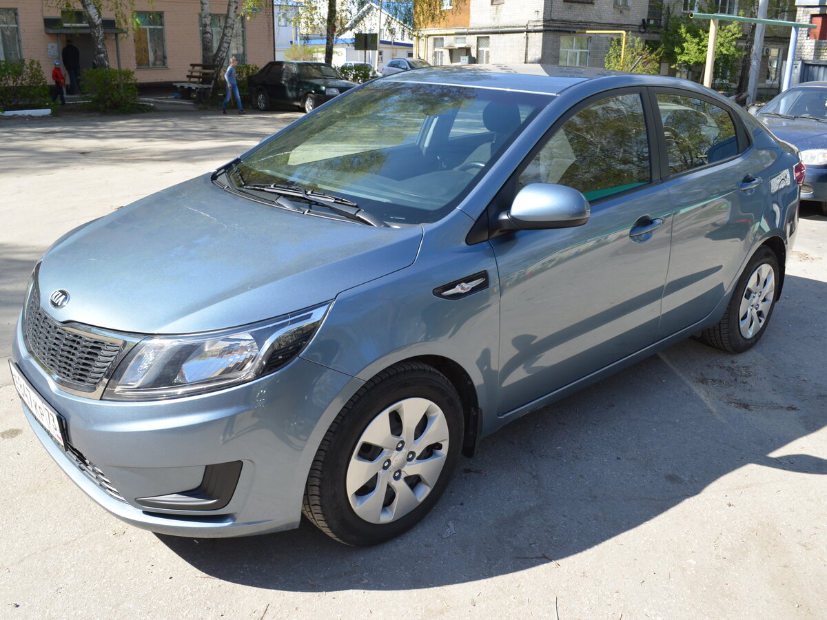 Kia Rio 2013 РіРѕР»СѓР±РѕР№