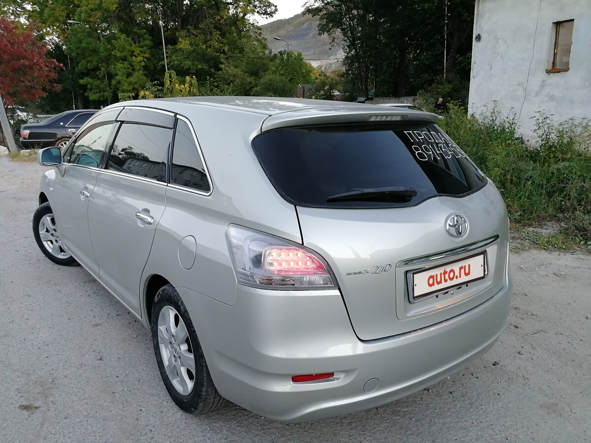 Toyota Mark x Zio 2013