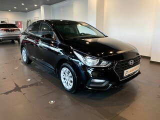 2018 Hyundai Solaris II, чёрный, 920000 рублей, вид 1
