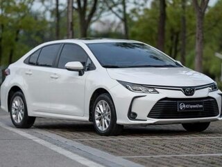 2021 Toyota Corolla XII (E210), белый, 1200000 рублей, вид 1