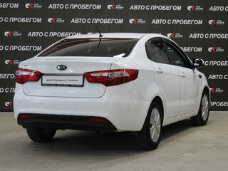 2011 Kia Rio 4-speed III, белый, 883000 рублей, вид 1