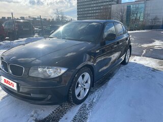 2011 BMW 1 серии 116i I (E81/E82/E87/E88) Рестайлинг, чёрный, 500000 рублей, вид 1