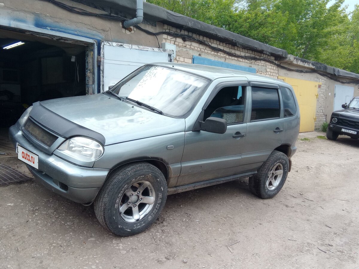 Шевроле Нива 2007 серый
