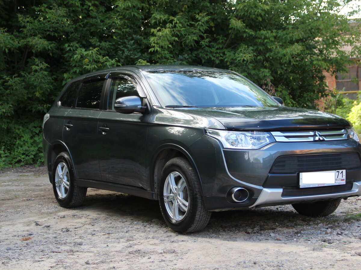 Mitsubishi Outlander 3 2014