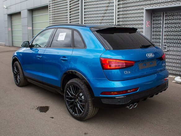 2017 Audi Q3 I (8U) Рестайлинг, синий - вид 1