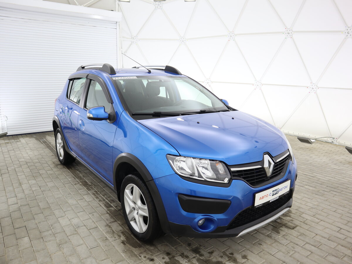 Купить б/у Renault Sandero II Stepway 1.6 MT (82 л.с.) бензин механика ...