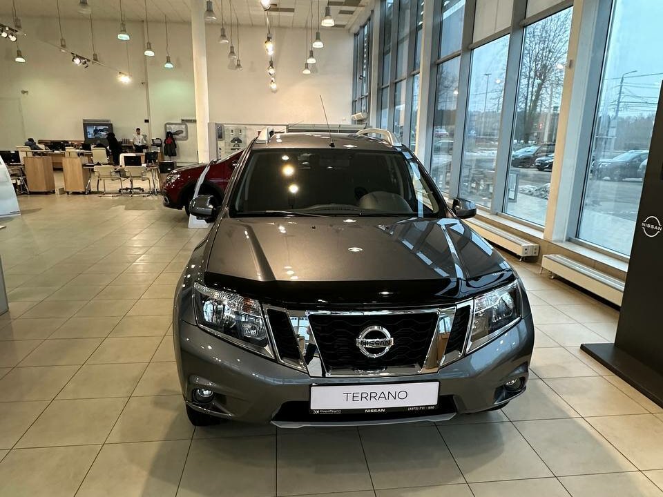 Nissan кроссоверы Террано