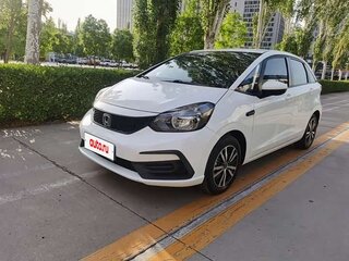 2021 Honda Fit IV, белый, 1300000 рублей, вид 1