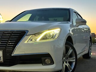 2014 Toyota Crown XIV (S210), белый, 2395000 рублей, вид 1