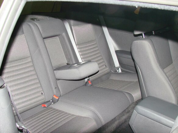 2013 Dodge Challenger III Рестайлинг, белый - вид 8