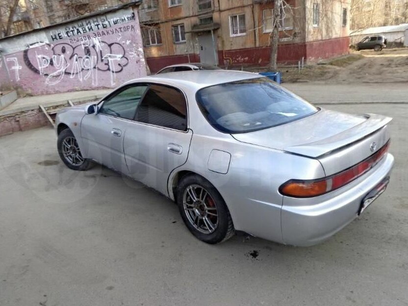 Toyota Carina ed III 200