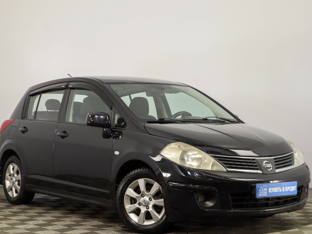 Nissan Tiida I