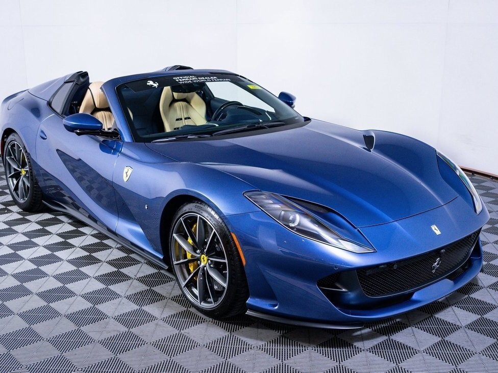 Ferrari 812