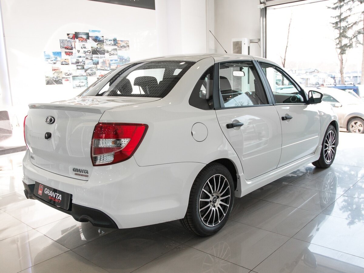 Чем отличается гранта от гранта спорт - фото