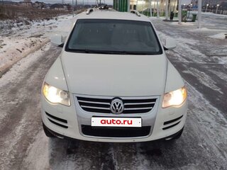 2008 Volkswagen Touareg I Рестайлинг, белый, 950000 рублей, вид 1