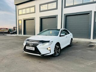 2014 Toyota Camry VII (XV50) Рестайлинг, белый, 2009000 рублей, вид 1