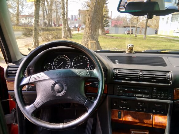 1993 BMW 7 серии 730i II (E32), красный - вид 9