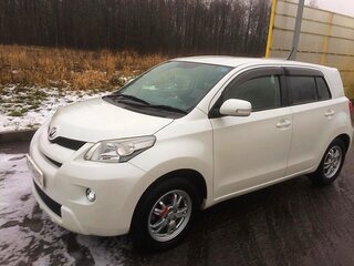 2012 Toyota Ist II, белый, 800000 рублей, вид 1