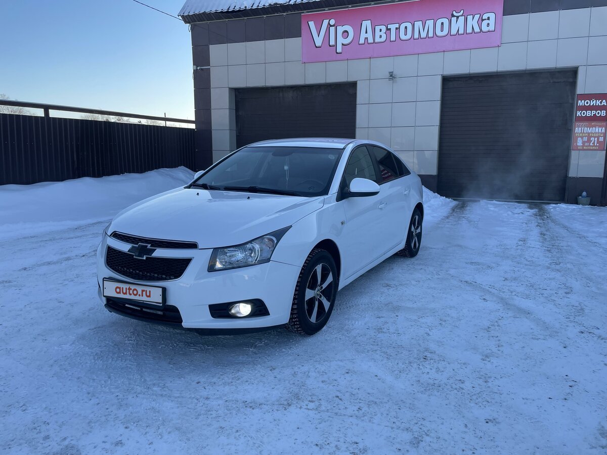 Шевроле круз белый седан