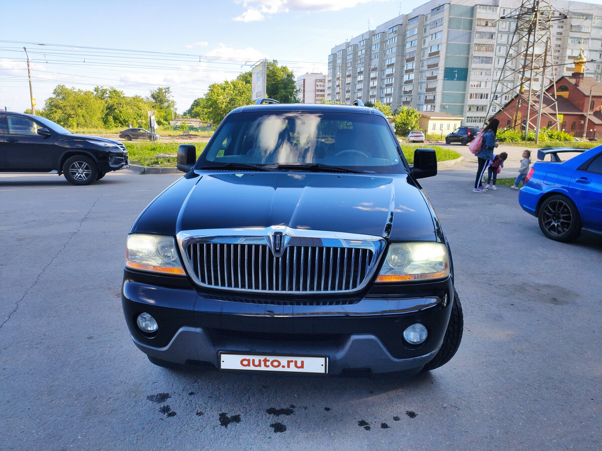 Внедорожник Линкольн 2005