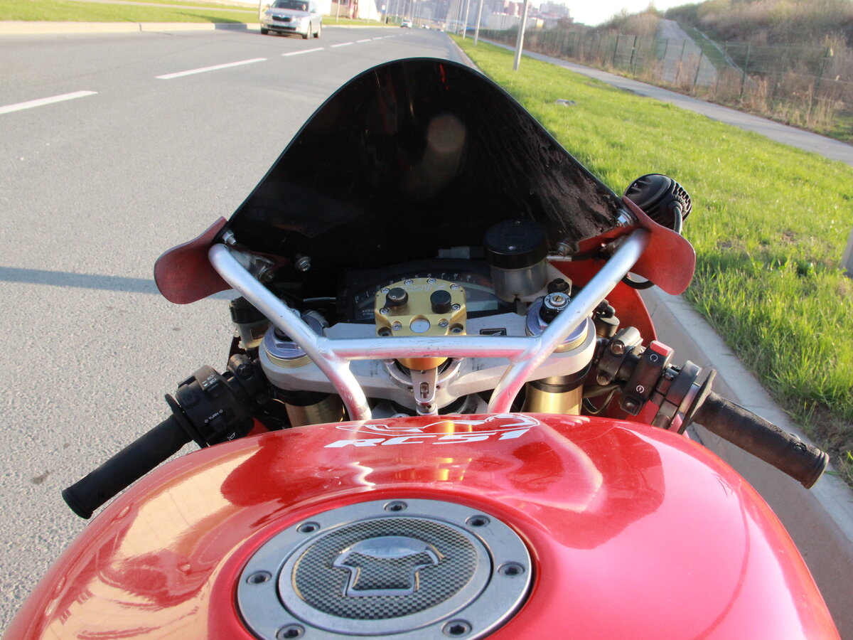 VTR 1000 sp2