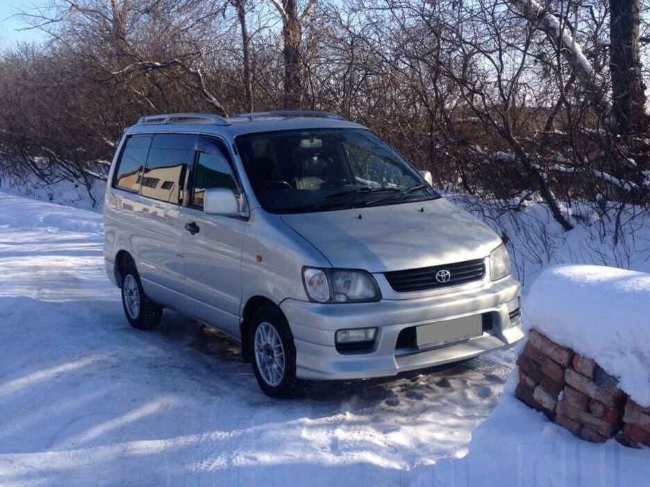 Тойота Lite Ace 5