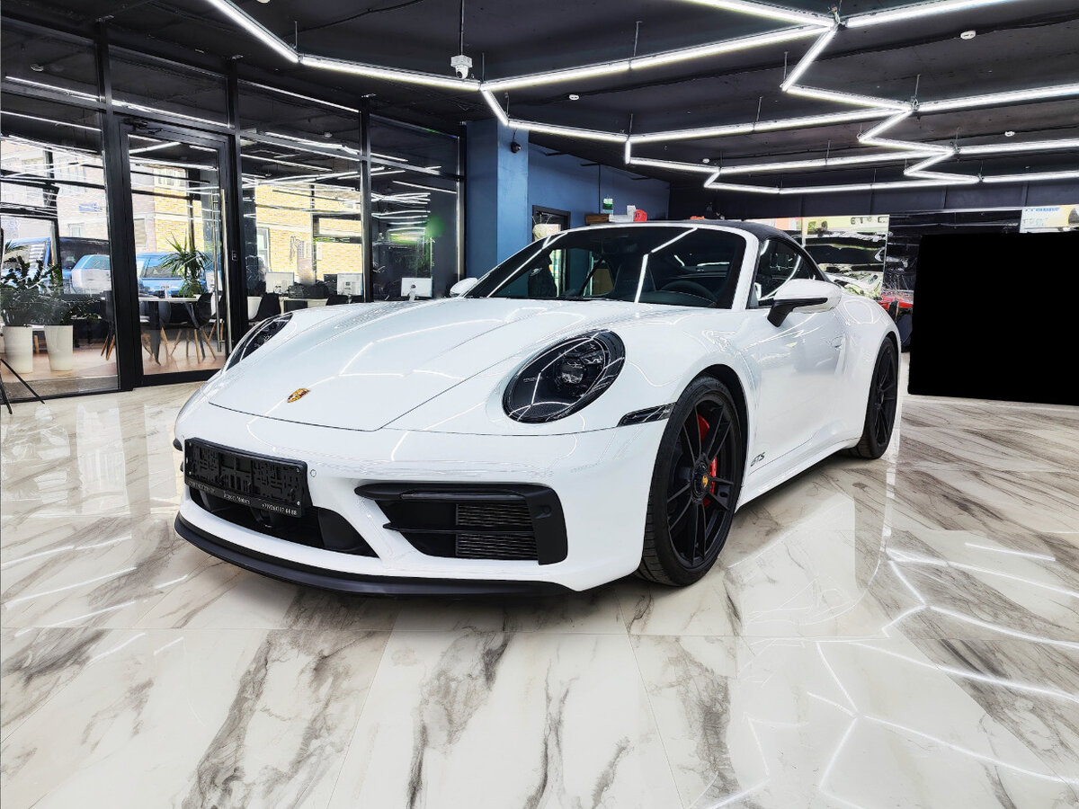 Porsche 911 Carrera 4 GTS VIII (992)