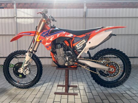Купить мотоциклы KTM 450 SX F с пробегом 2015 года по цене от 500