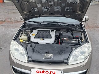 2008 Renault Laguna III, бежевый, 600000 рублей, вид 1