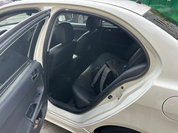 2007 Mitsubishi Lancer X, белый, 690000 рублей - вид 14