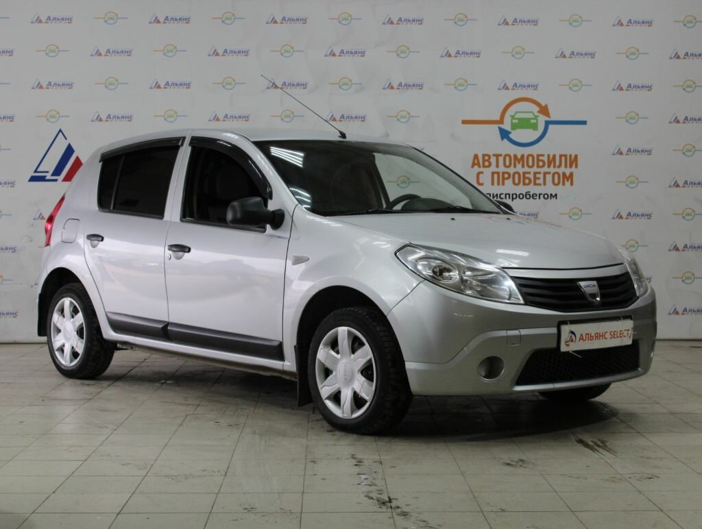 Дачия Сандеро 2009