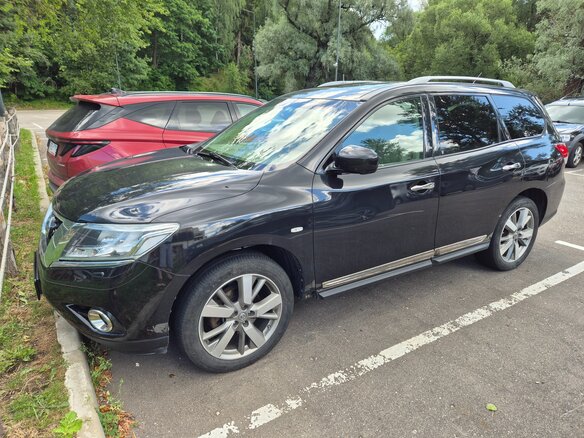 2016 Nissan Pathfinder IV, чёрный, 2000000 рублей - вид 2