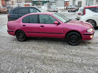 1999 Nissan Primera II (P11) Рестайлинг, красный, 220000 рублей, вид 1
