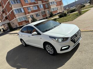 2019 Hyundai Solaris II, белый, 1350000 рублей, вид 1