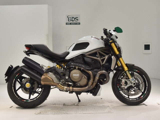 Ducati Monster 1200